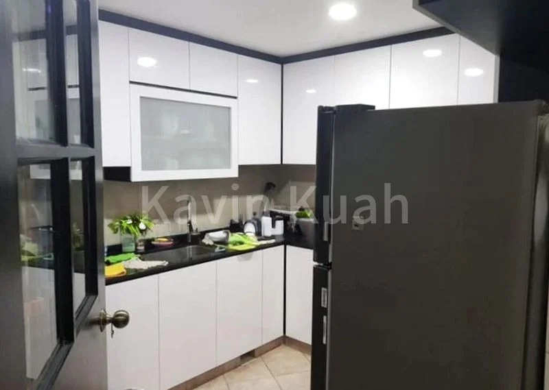 4 Bed Condo for Sale in  Regent Grove - Image 1