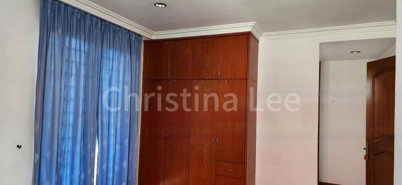 6 Bed Terraced House (Landed) for Rent in  Eng Kong Park - Image 6