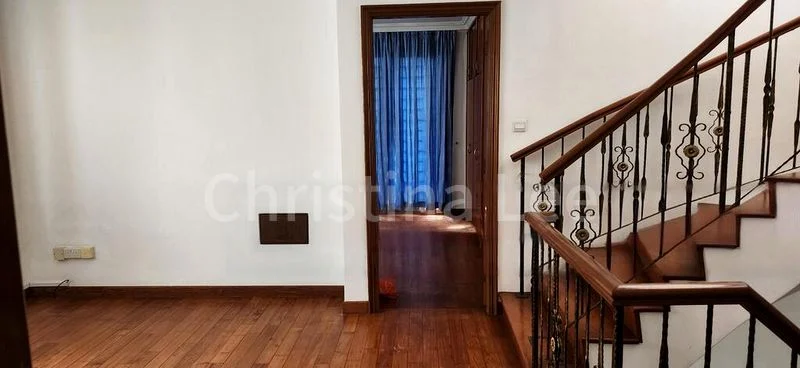 6 Bed Terraced House (Landed) for Rent in  Eng Kong Park - Image 5