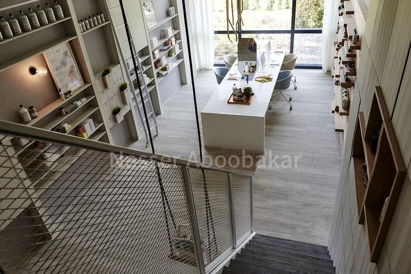 Office for Sale: Woods Square - Image 1