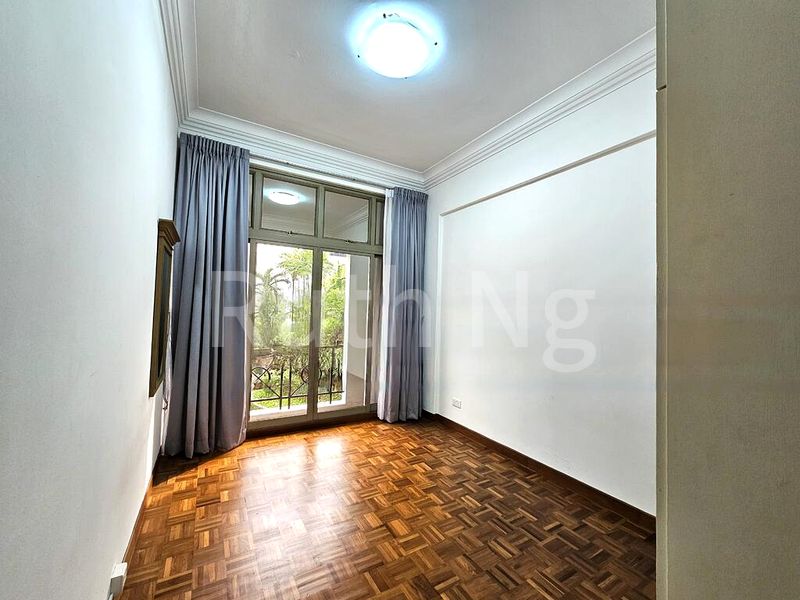 3 Bed Condo for Rent in  Banyan Condominium - Image 6