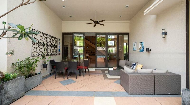 7 Bed Bungalow (Landed) for Sale in  Hillcrest Road - Image 6