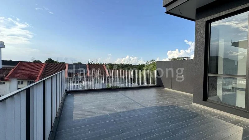 5 Bed Semi-Detached House (Landed) for Sale in  Changi Heights - Image 4