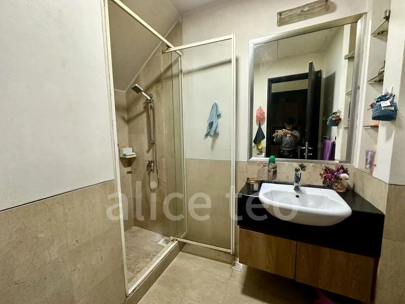 7 Bed Terraced House (Landed) for Sale in  The Springside - Image 10