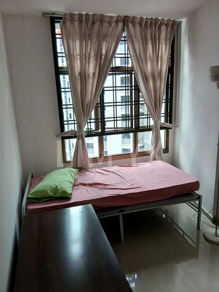 Common Room (HDB) for Rent in 678A Jurong West Street 64 - Image 1