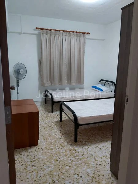 Common Room (HDB) for Rent in  115 Hougang Avenue 1 - Image 7