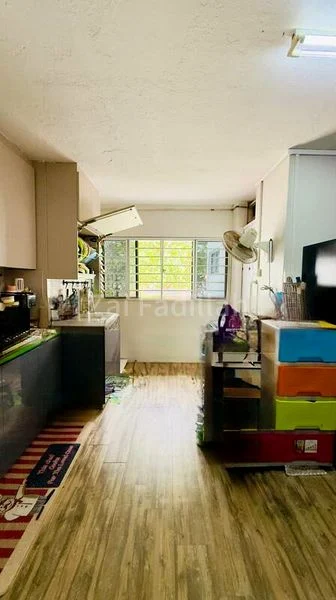 4 Room (4A) HDB for Sale in  447 Jurong West Street 42 - Image 5