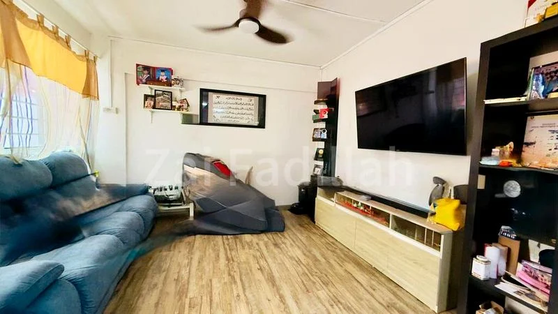 4 Room (4A) HDB for Sale in  447 Jurong West Street 42 - Image 2