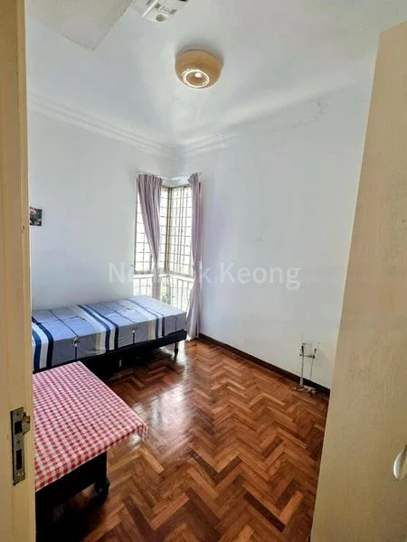 Common Room (Condo) for Rent in  Astoria Park - Image 1