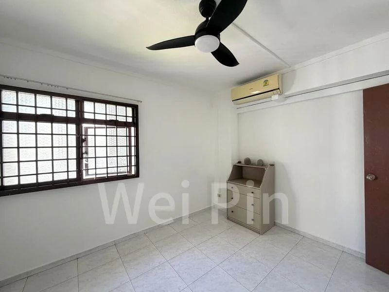 Common Room (HDB) for Rent in  897A Woodlands Drive 50 - Image 2