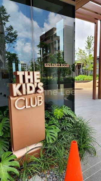 2 Bed Condo for Sale in  Pasir Ris Drive 8 - Image 1