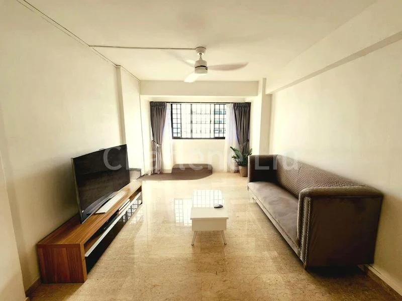 5 Room (5STD) HDB for Rent in  413 Pandan Gardens - Image 1