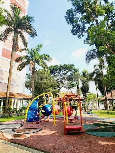 5 Room (5STD) HDB for Rent in  413 Pandan Gardens - Image 8