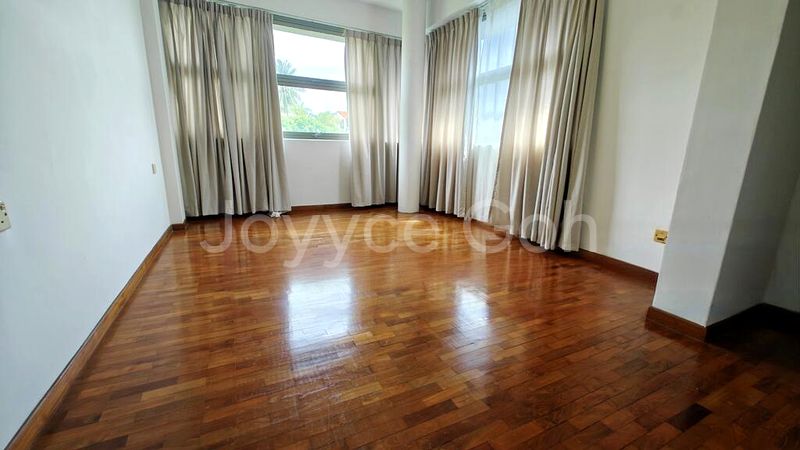 6 Bed Semi-Detached House (Landed) for Sale in  Poole Road - Image 2