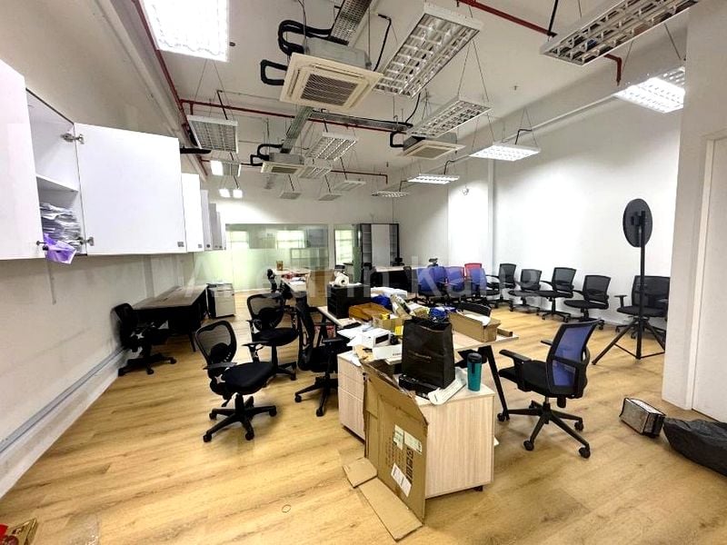 Light Industrial (B1) for Rent in  Harbourside Building 2 - Image 2