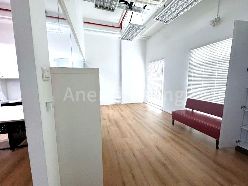 Light Industrial (B1) for Rent in  Harbourside Building 2 - Image 5