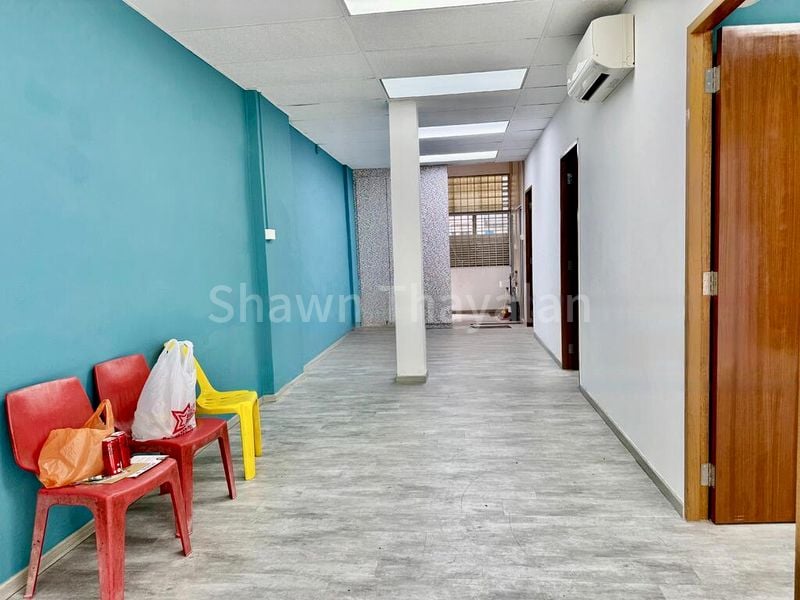 Shop / Shophouse for Rent: 31 Holland Close - Image 6