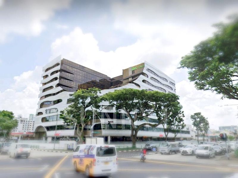 Shop / Shophouse for Rent: Prime L1 Showroom Retail Space on MacPherson Road - Image 2