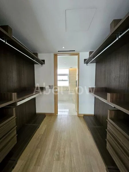 4 Bed Condo for Rent in White House Residences - Image 7