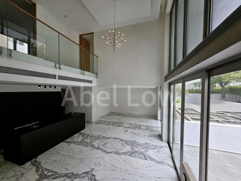 4 Bed Condo for Rent in White House Residences - Image 1