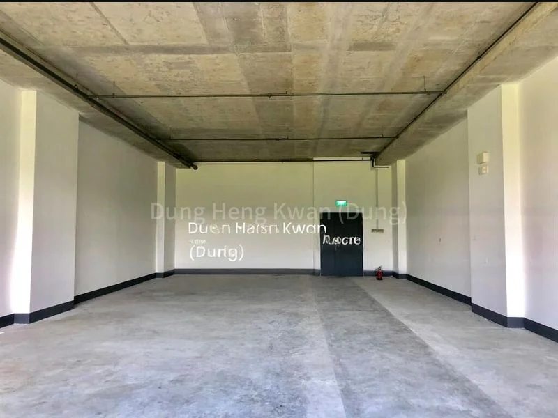 Light Industrial (B1) for Rent:  Various Sizes | Positive Image | Attached Toilet - Image 12