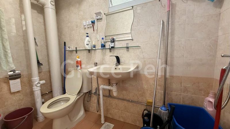 Common Room (HDB) for Rent in  209 Yishun Street 21 - Image 9