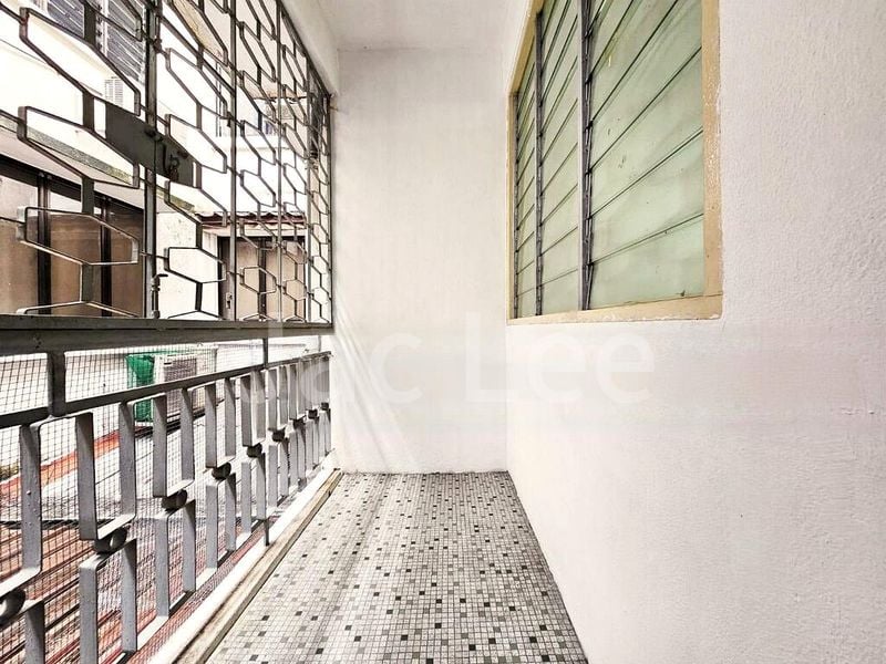 4 Bed Walk-up Apartment (Condo) for Sale in  1019 Upper Serangoon Road - Image 4