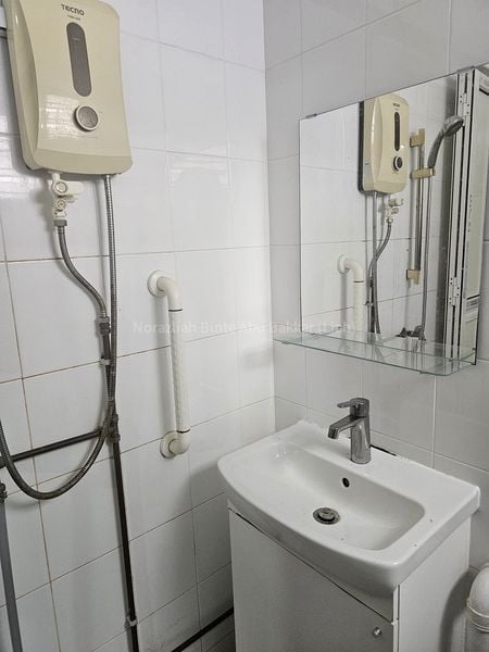 Master Room (HDB) for Rent in  251 Bukit Batok East Avenue 5 - Image 3