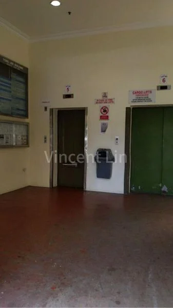 Light Industrial (B1) for Rent: Tong Lee Building - Image 1