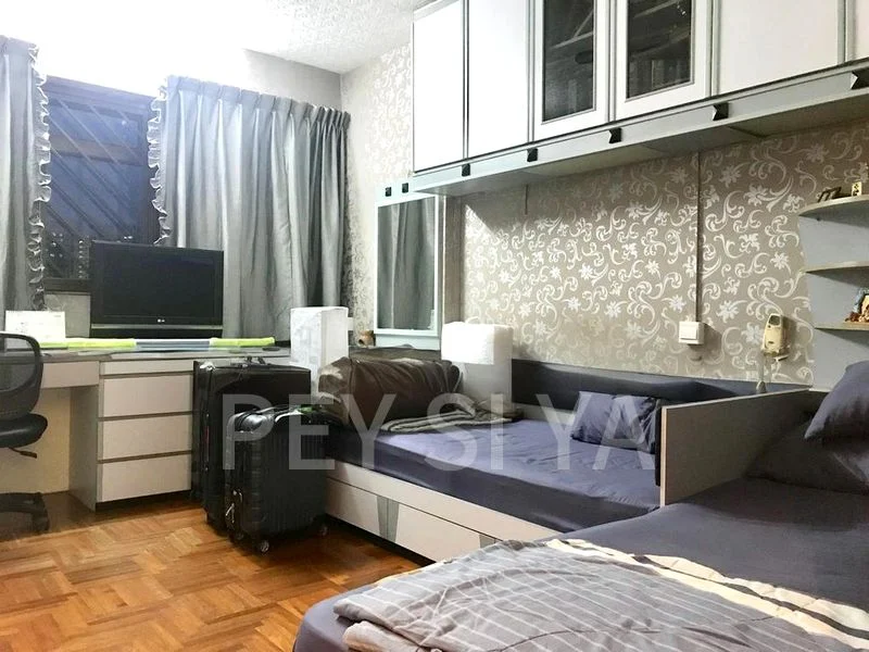 5 Room (5A) HDB for Rent in  437 Ang Mo Kio Avenue 10 - Image 4