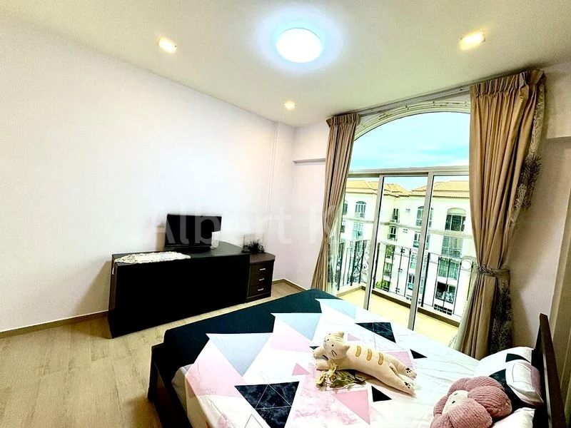 3 Bed Condo for Rent in  Estella Gardens - Image 8