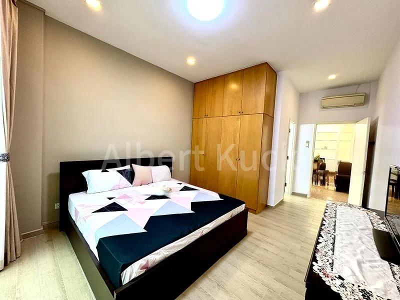 3 Bed Condo for Rent in  Estella Gardens - Image 18