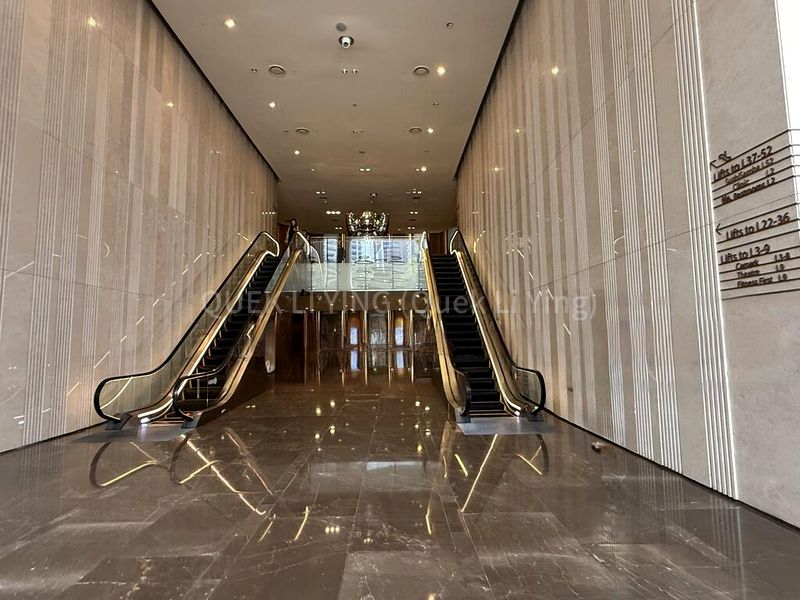 Office for Rent: Capital Tower - Image 2