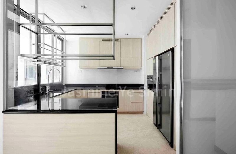 5 Bed Cluster House (Landed) for Sale in  Greenwood Mews - Image 6