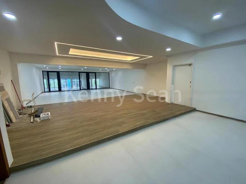 Light Industrial (B1) for Rent: Richfield Industrial Centre - Image 4