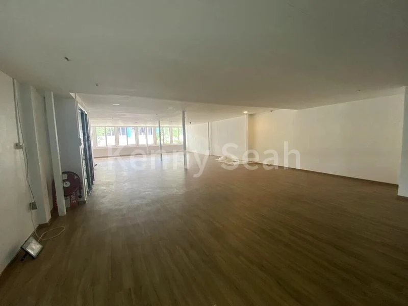 Light Industrial (B1) for Rent: Richfield Industrial Centre - Image 3