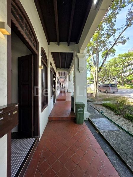 Shop / Shophouse for Rent: Cantonment Road - Image 3