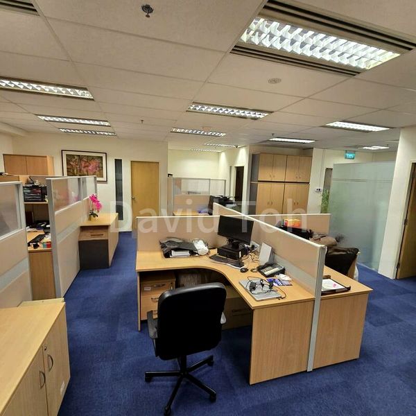 Office for Rent: Nicely Fitted-Out Office, Raffles Place - Image 2