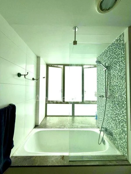 4 Bed Condo for Rent in  Livia - Image 3