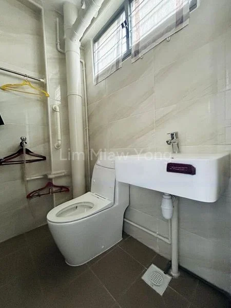 5 Room (5I) HDB for Sale in  17 Toh Yi Drive - Image 5