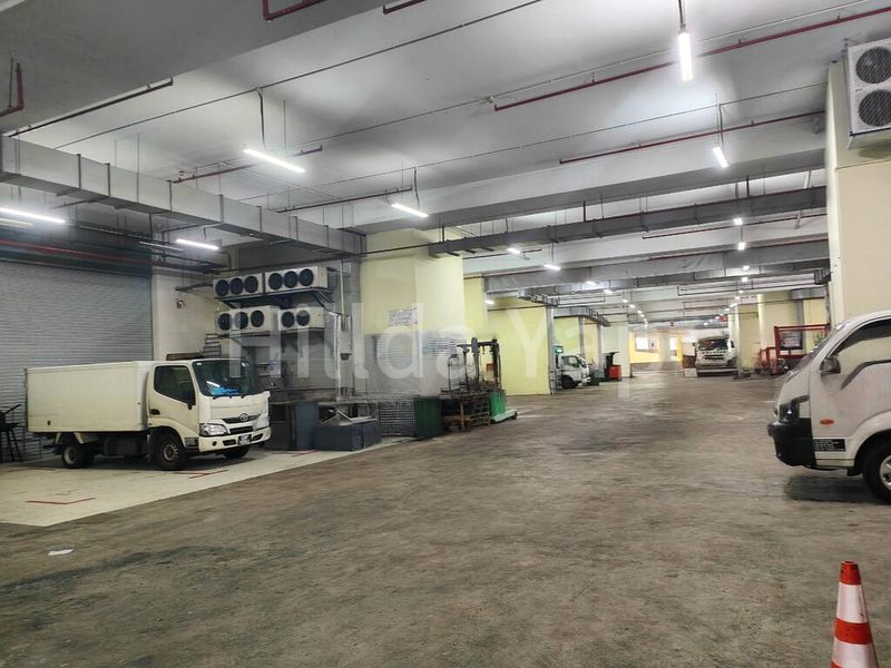 Light Industrial (B1) for Rent: Enterprise Centre - Image 2