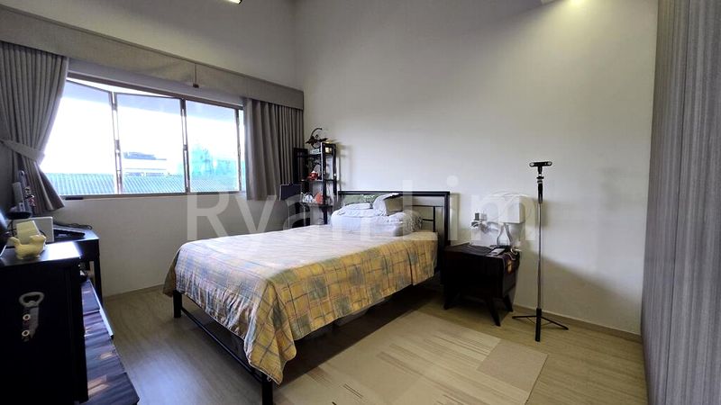 4 Bed Terraced House (Landed) for Sale in  Sunrise Villa - Image 7