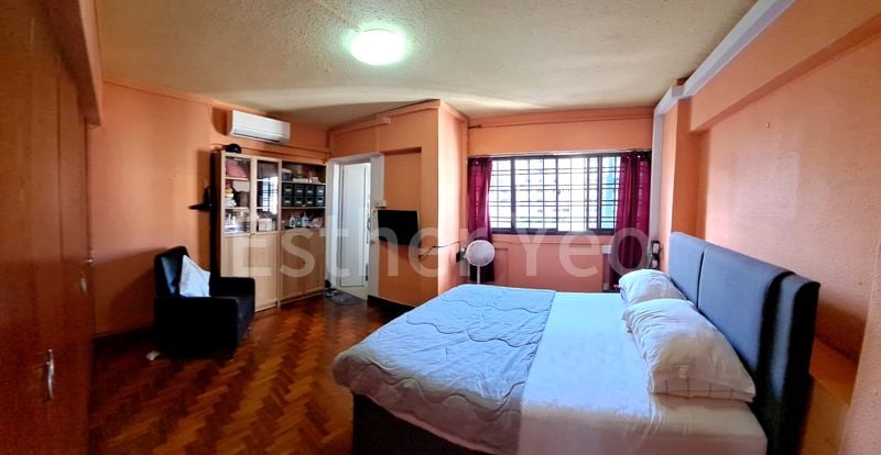 5 Room (5I) HDB for Sale in  311 Jurong East Street 32 - Image 3