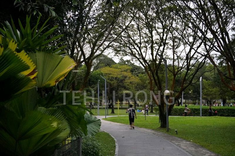 3 Bed Semi-Detached House (Landed) for Sale in  Elite Terrace - Image 3