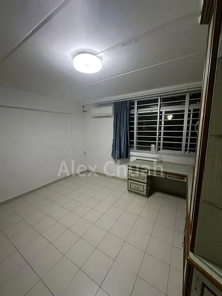 Common Room (HDB) for Rent in  126 Simei Street 1 - Image 4