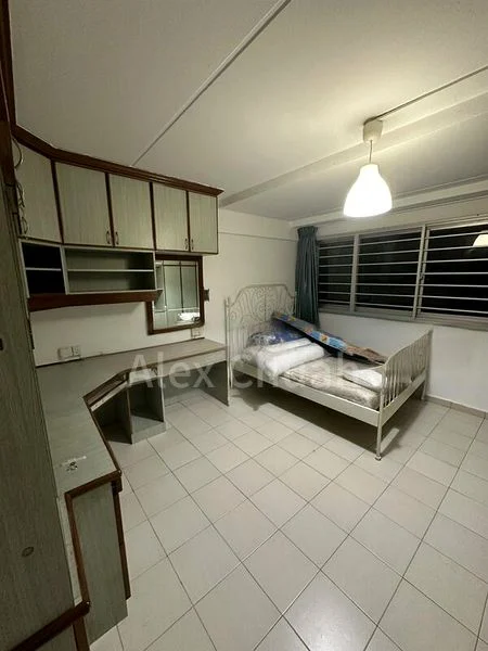Common Room (HDB) for Rent in  126 Simei Street 1 - Image 2