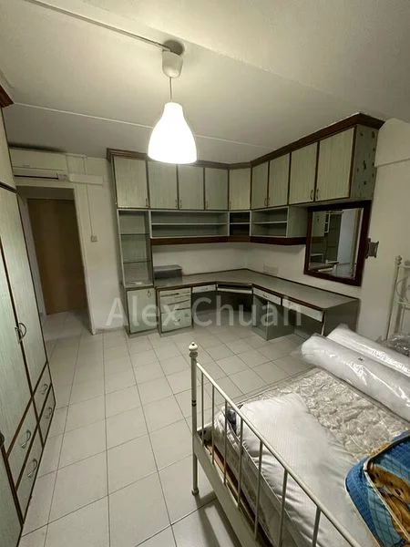 Common Room (HDB) for Rent in  126 Simei Street 1 - Image 1