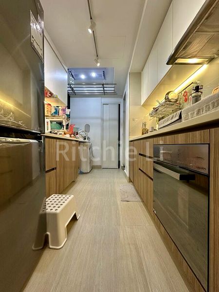 3 Bed Executive Condo for Sale in  Hundred Palms Residences - Image 4