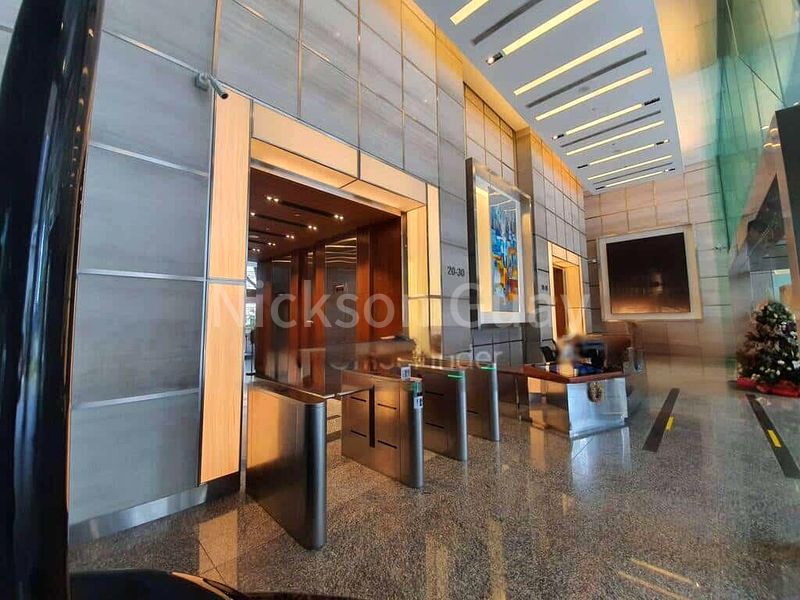 Office for Rent: Prudential Tower - Image 4