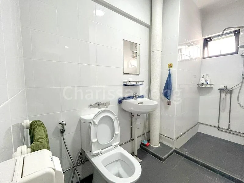 Maisonette HDB for Sale in  137 Bedok Reservoir Road - Image 9